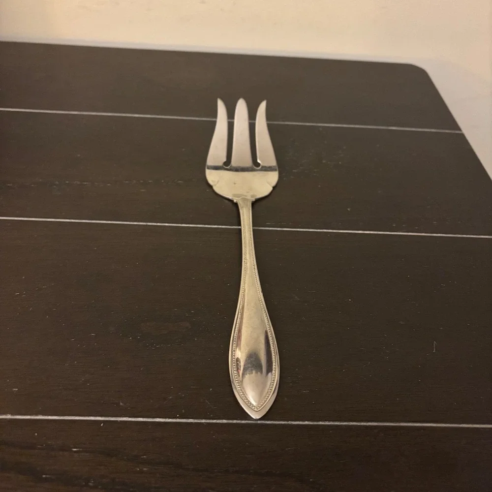 Arbor-American Harmony Oneida | Stainless Flatware | Meat Serving Fork | 8 5/8